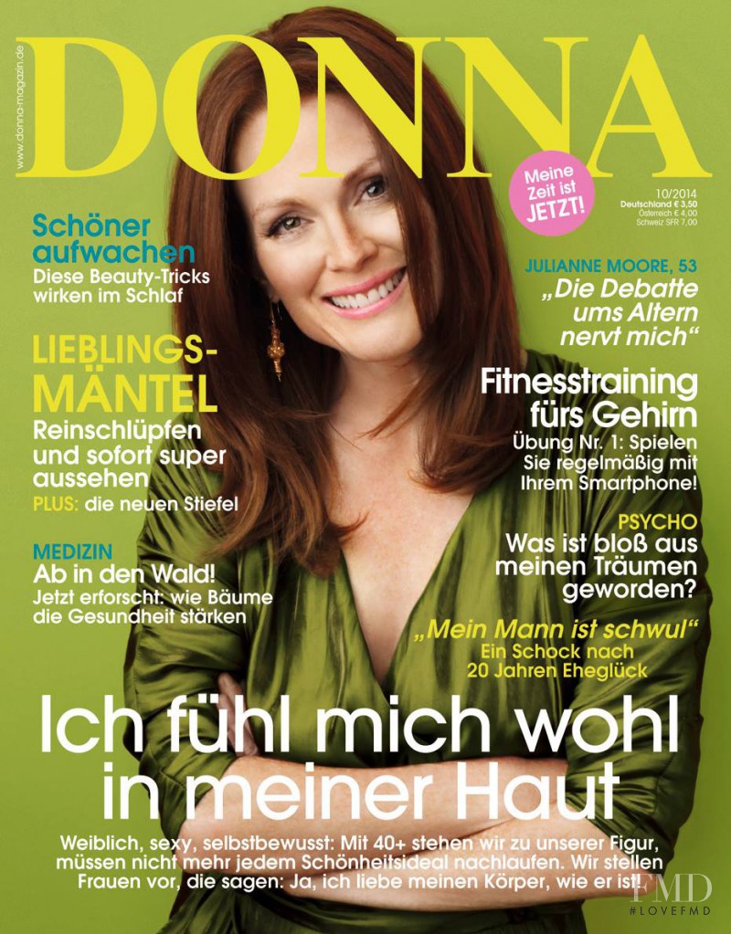 Julianne Moore featured on the Donna Germany cover from October 2014