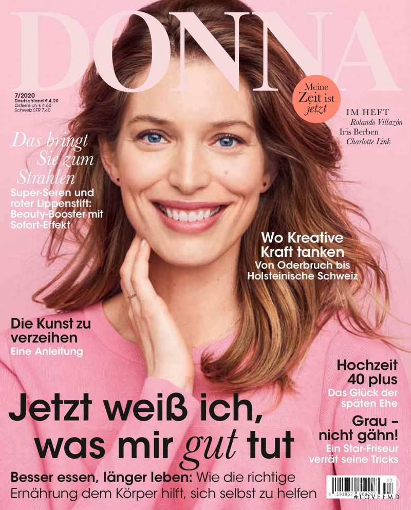 Linda Jeuring featured on the Donna Germany cover from July 2020