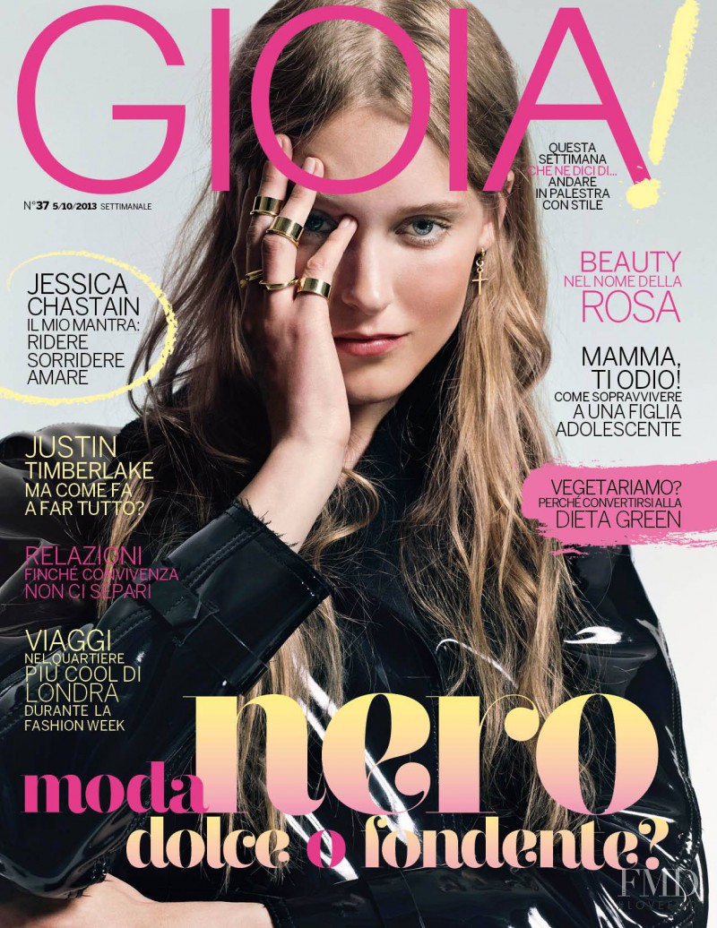 Eliza Kukawska featured on the Gioia cover from October 2013