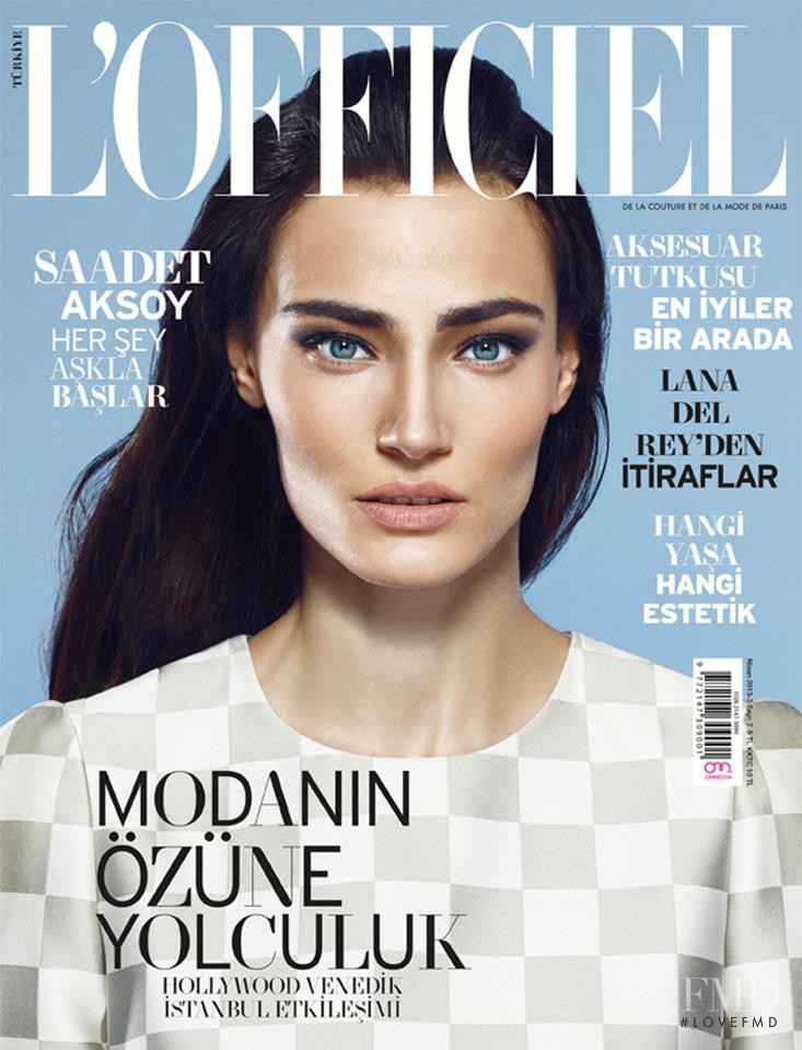 Saadet Aksoy featured on the L\'Officiel Turkey cover from April 2013