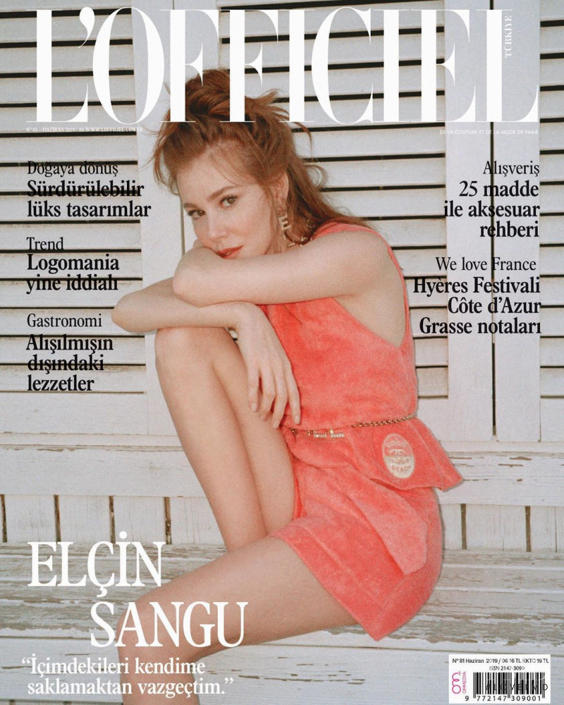  featured on the L\'Officiel Turkey cover from June 2019