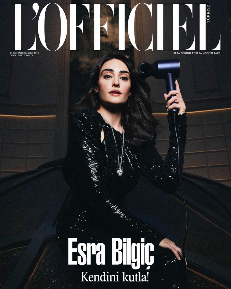  featured on the L\'Officiel Turkey cover from December 2021
