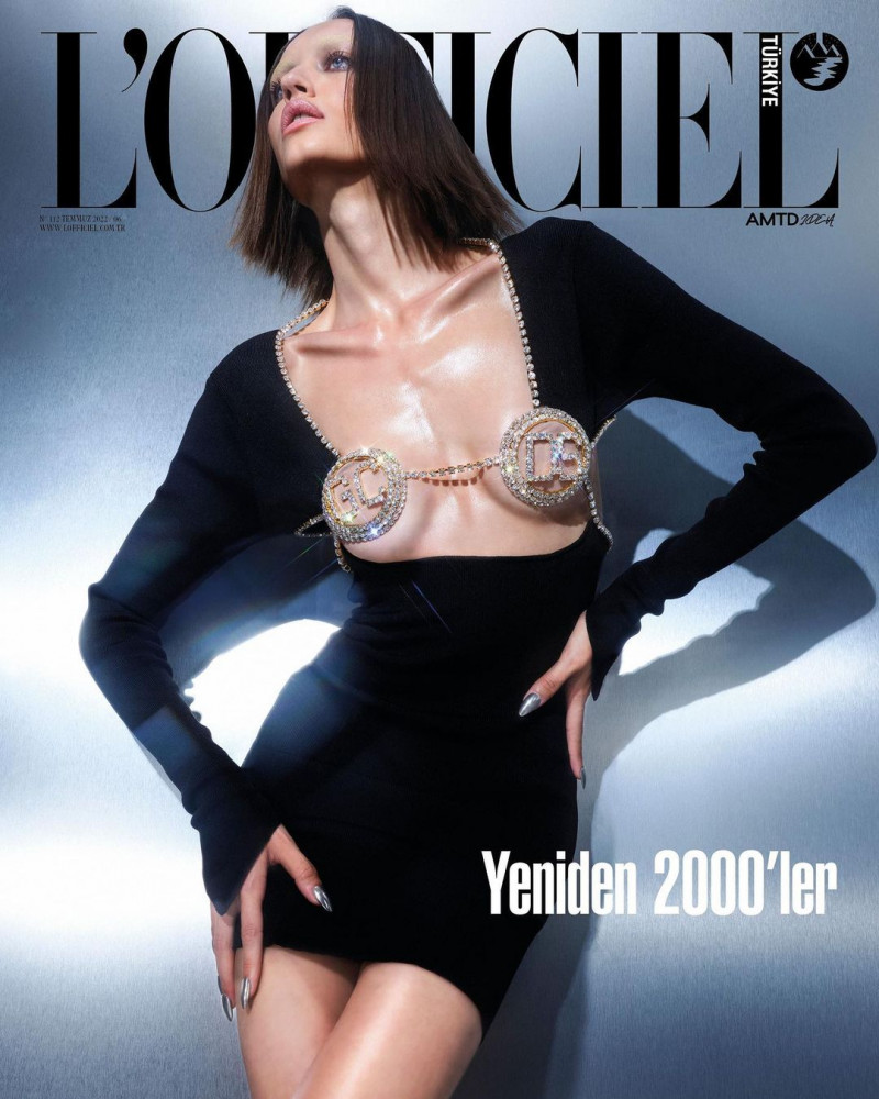 Beatrice Brusco featured on the L\'Officiel Turkey cover from July 2022