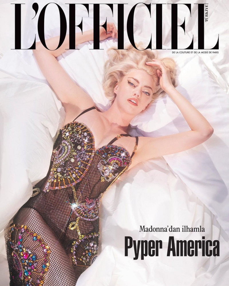 Pyper America featured on the L\'Officiel Turkey cover from June 2022