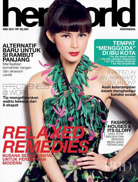  featured on the Her World Indonesia cover from May 2011