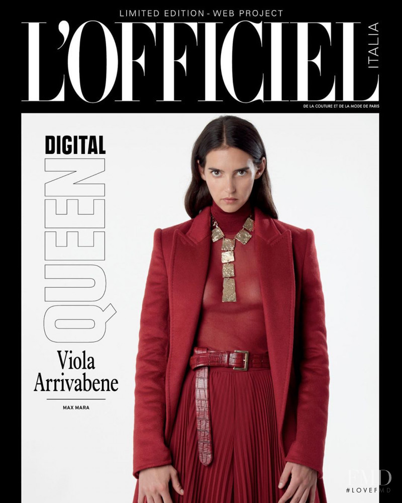 Viola Arrivabene featured on the L\'Officiel Italy cover from November 2019