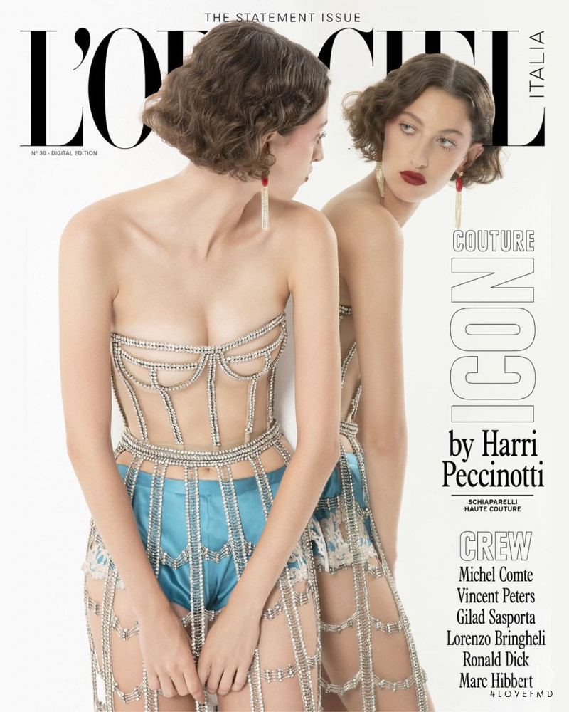 Amber Witcomb featured on the L\'Officiel Italy cover from September 2019