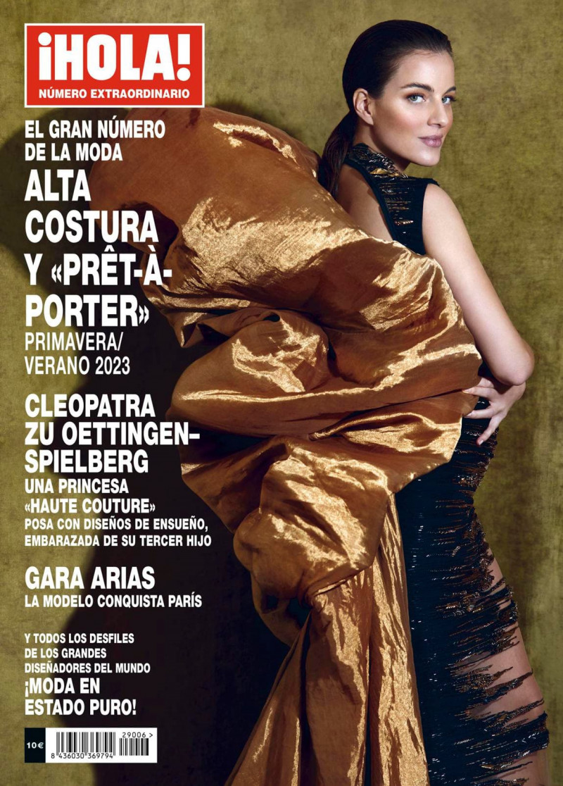 Gara Arias featured on the Hola! Alta Costura cover from March 2023