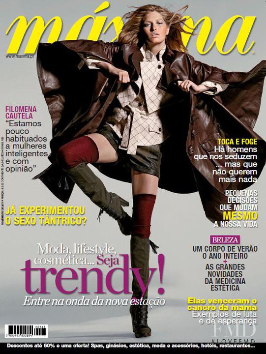 Heide Lindgren featured on the Máxima Portugal cover from November 2010