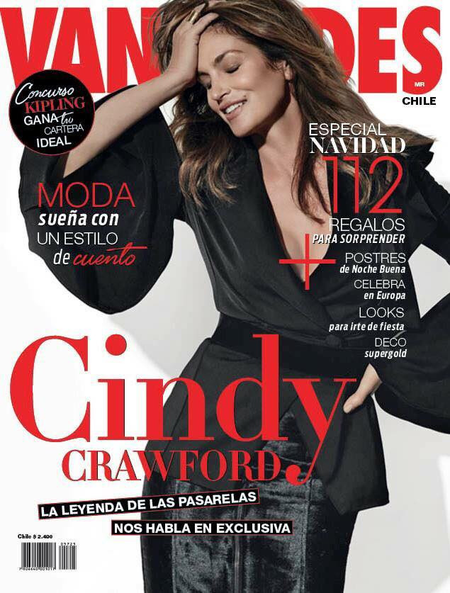 Cindy Crawford featured on the Vanidades Chile cover from November 2017