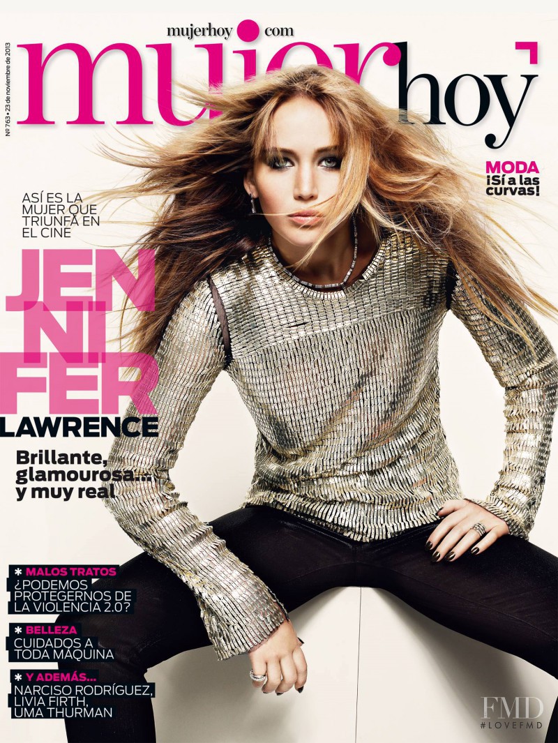 Jennifer Lawrence featured on the Mujer Hoy cover from November 2013