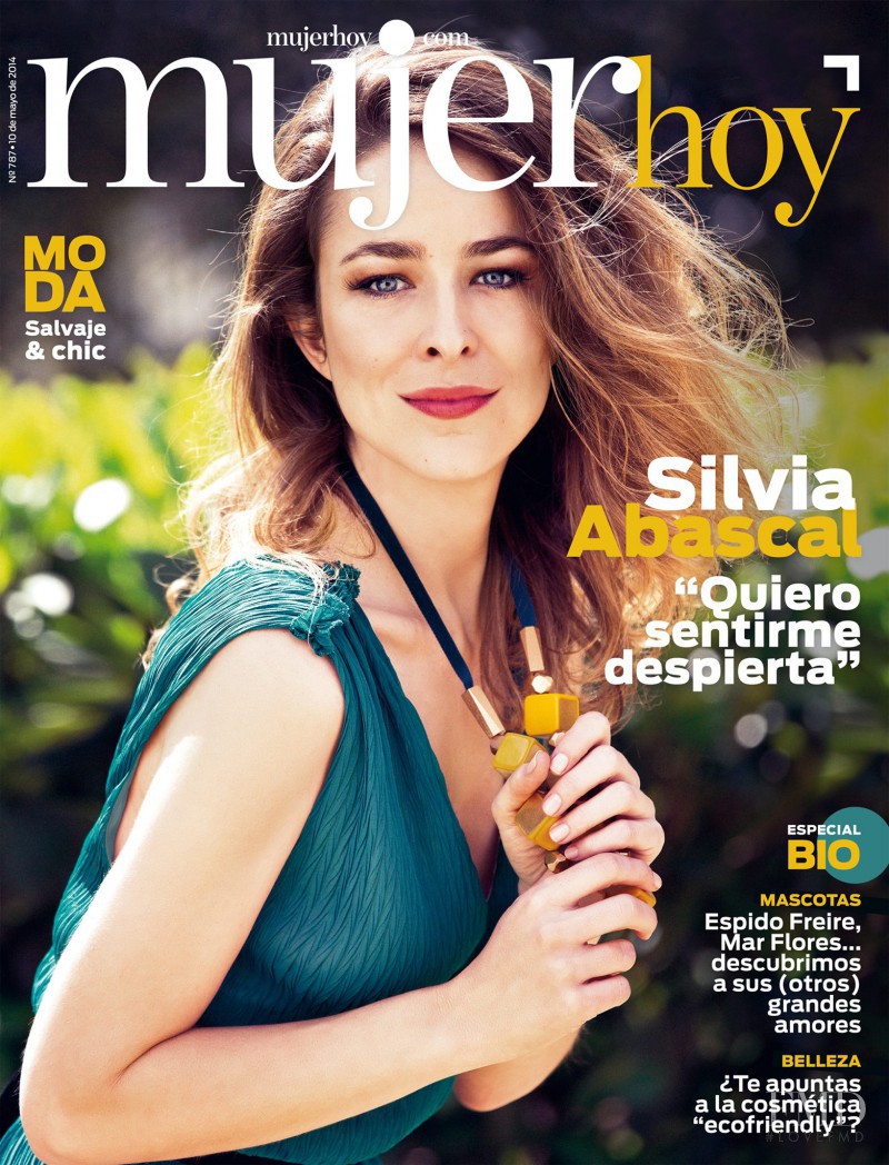 Silvia Abascal featured on the Mujer Hoy cover from May 2014