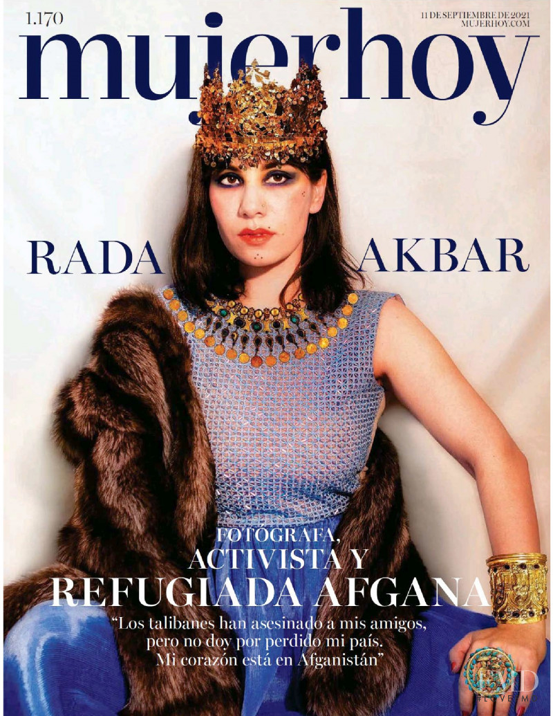  featured on the Mujer Hoy cover from September 2021
