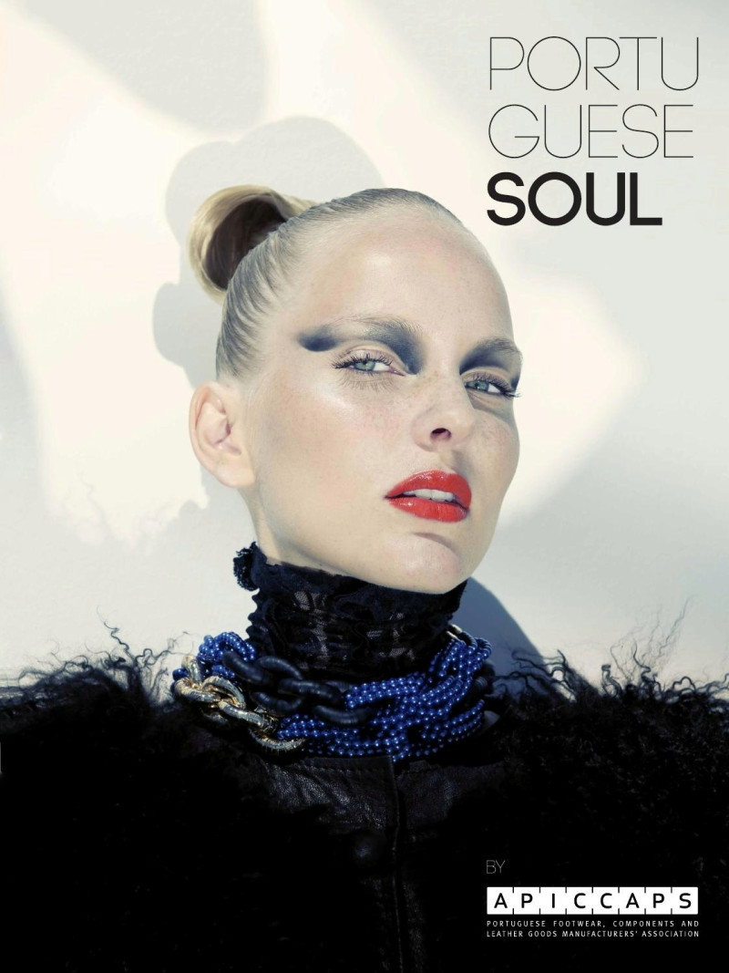  featured on the Portuguese Soul cover from September 2013