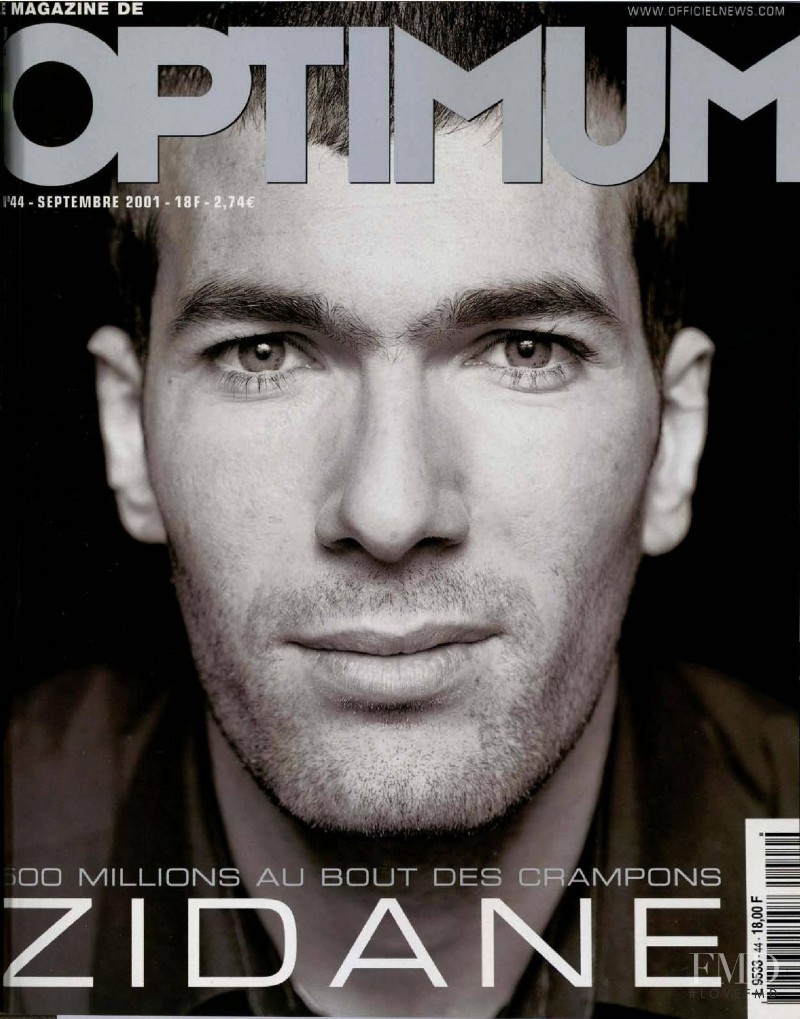 Zidane featured on the L\'Optimum cover from September 2001