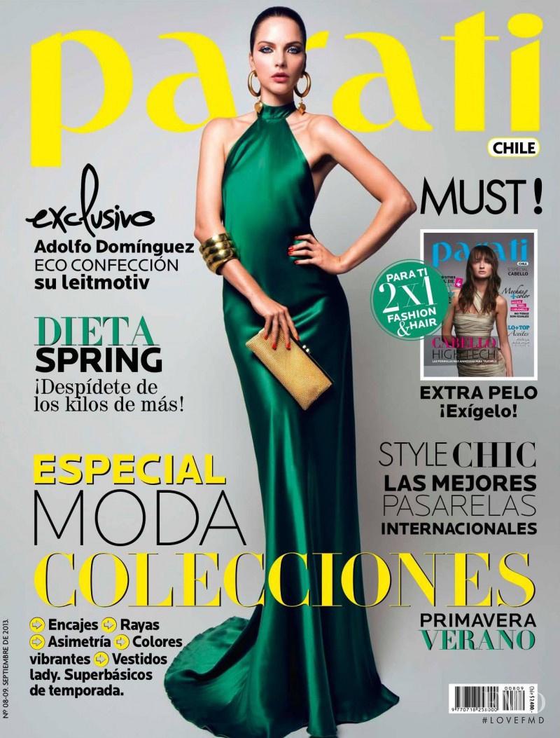 Sanja Miletic featured on the Para Ti Chile cover from September 2013