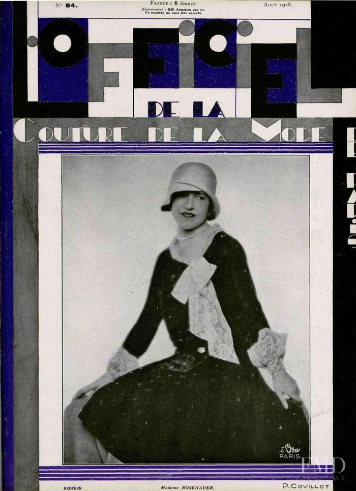  featured on the L\'Officiel France cover from August 1928