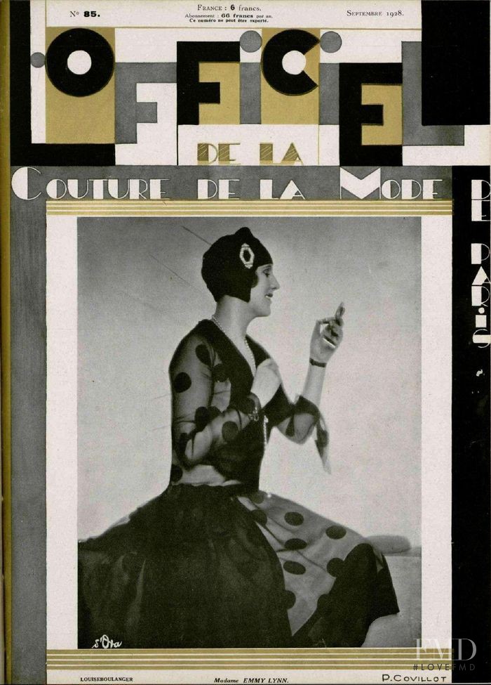  featured on the L\'Officiel France cover from September 1928