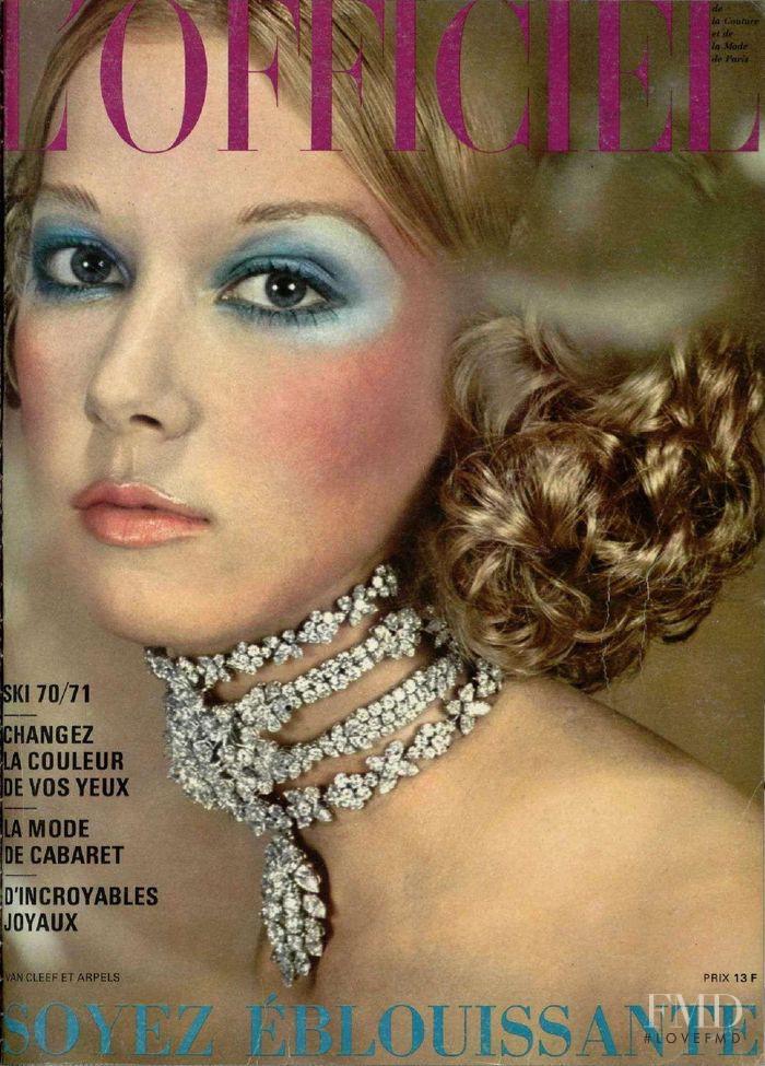  featured on the L\'Officiel France cover from December 1970