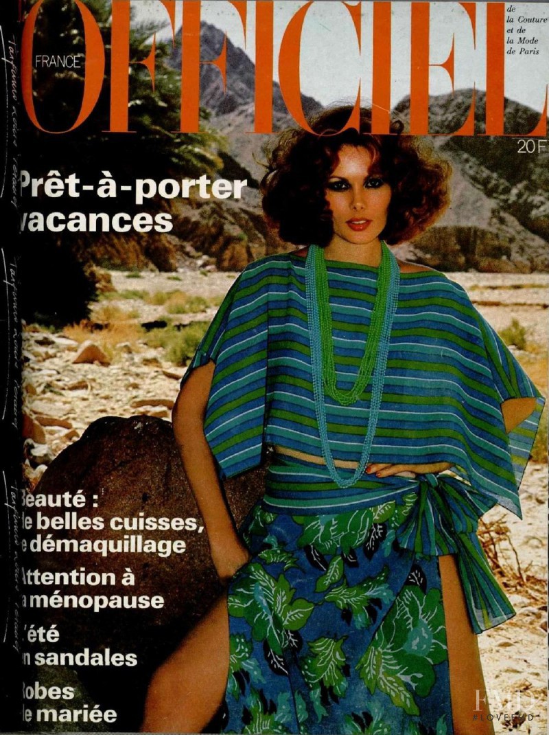  featured on the L\'Officiel France cover from May 1977