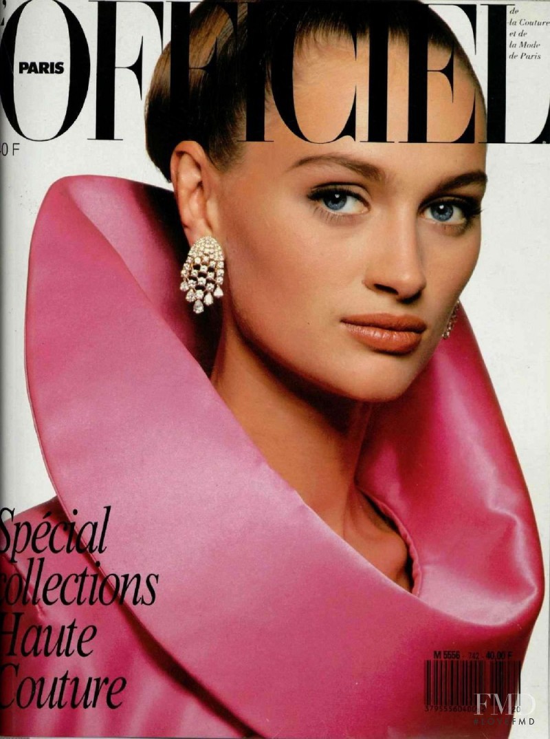  featured on the L\'Officiel France cover from August 1988