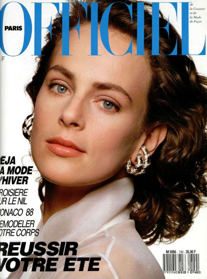  featured on the L\'Officiel France cover from May 1988