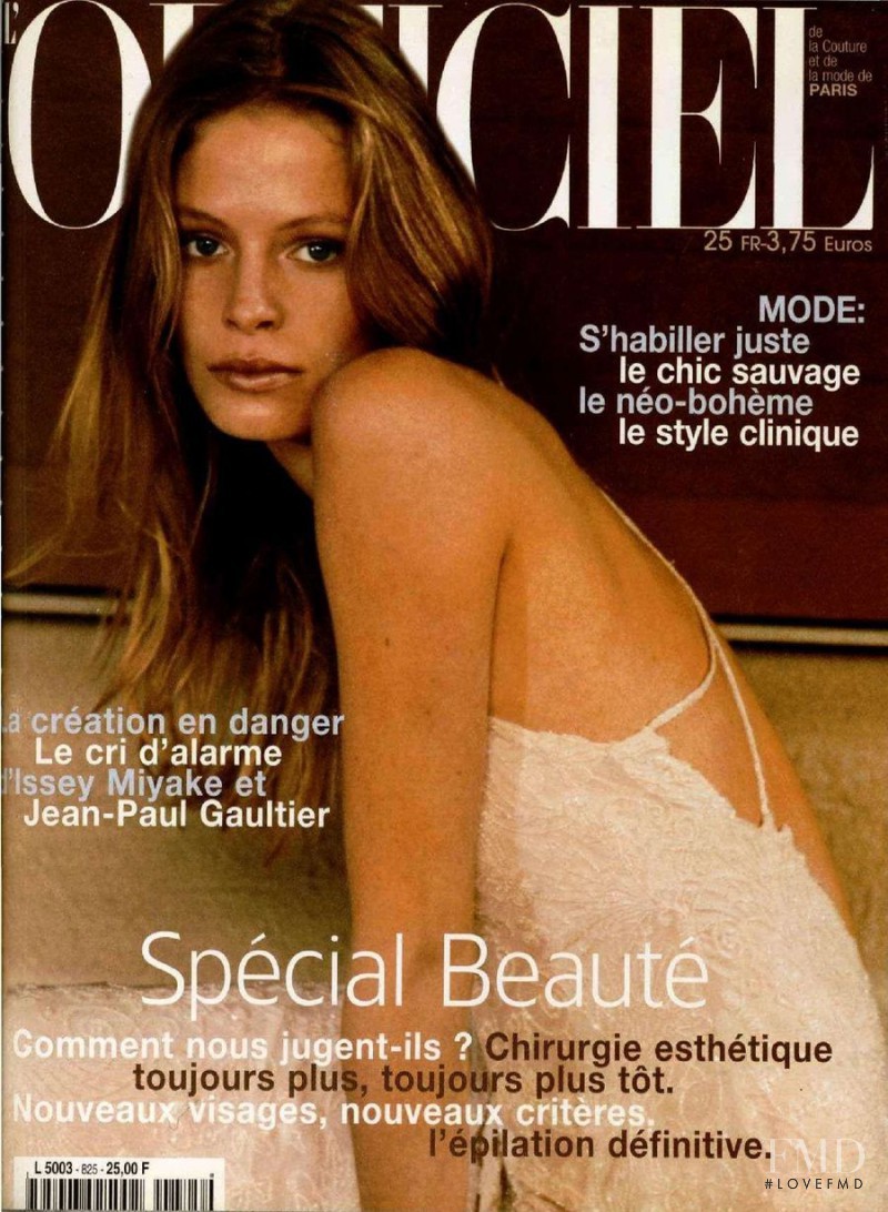  featured on the L\'Officiel France cover from May 1998