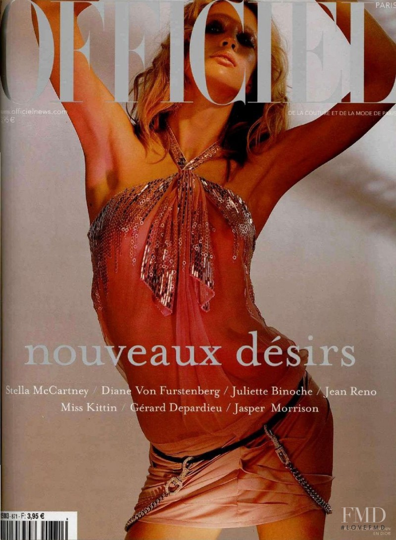 Raquel Zimmermann featured on the L\'Officiel France cover from December 2002