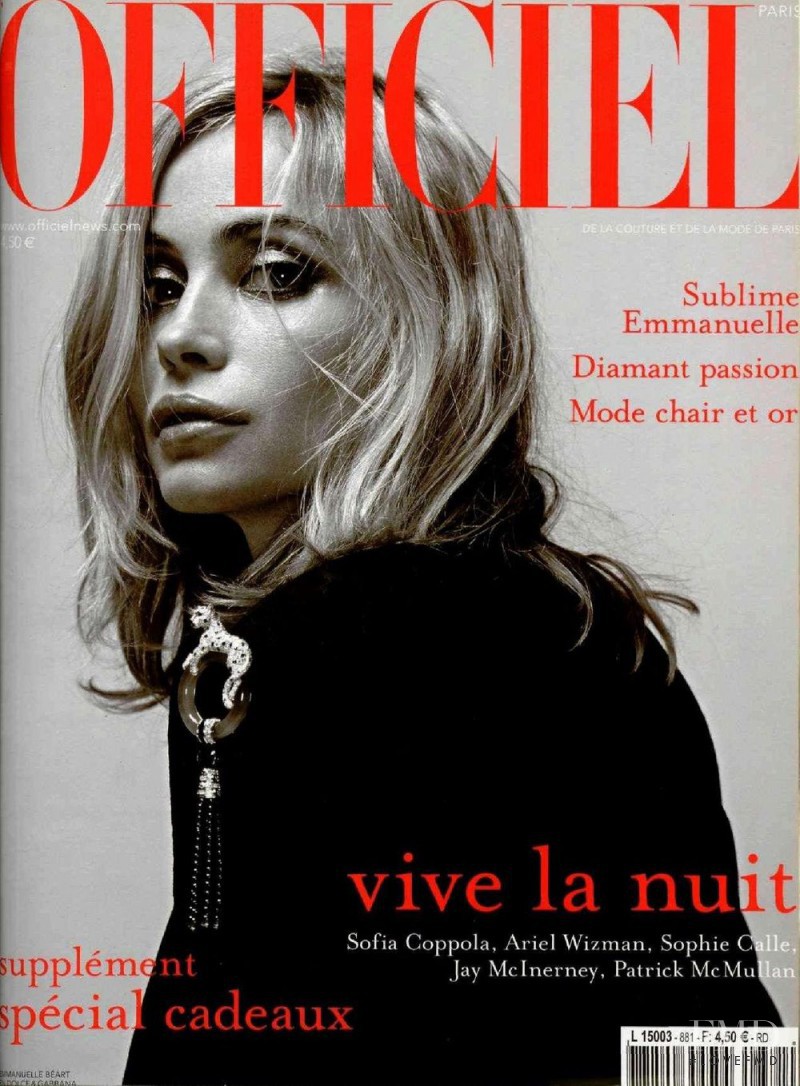 Emmanuelle Béart featured on the L\'Officiel France cover from December 2003