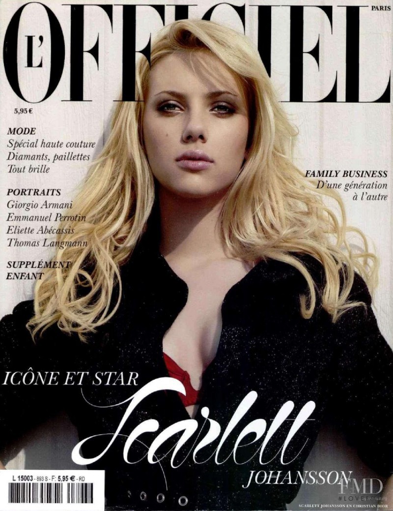 Scarlett Johansson featured on the L\'Officiel France cover from March 2005