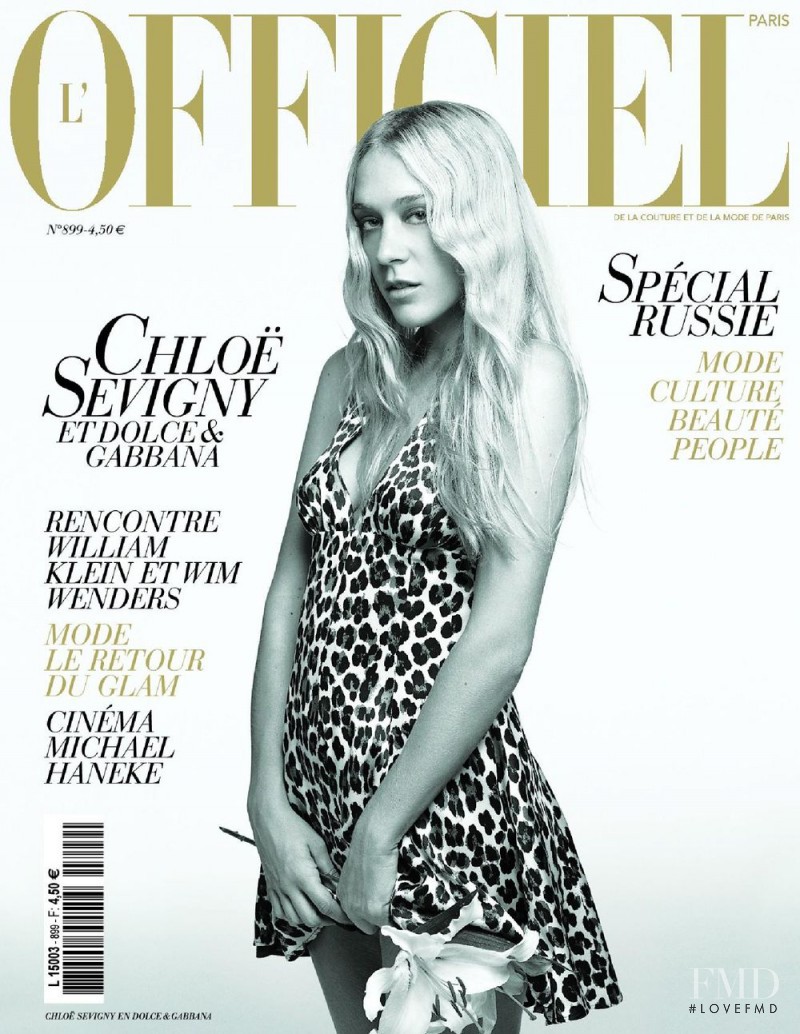 Chloe Sevigny featured on the L\'Officiel France cover from October 2005