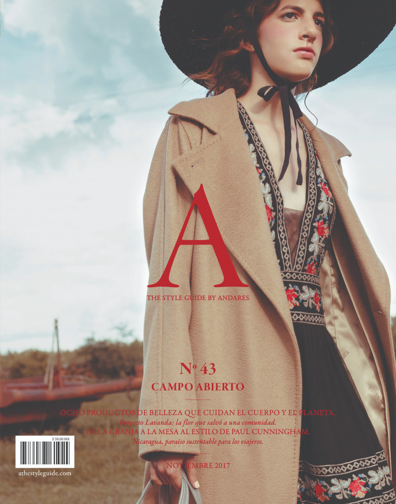 Ivanna Mendoza featured on the A - The Style Guide by Andares cover from November 2017