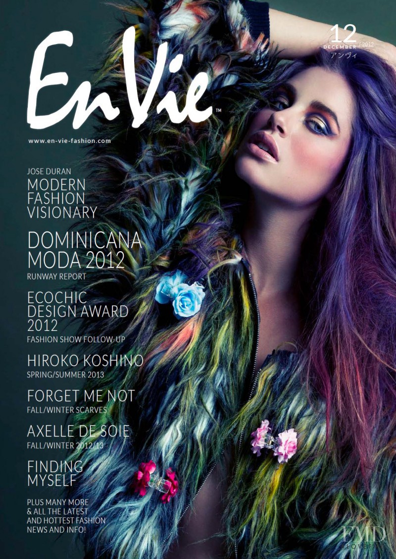 Floor V. featured on the En Vie cover from December 2012