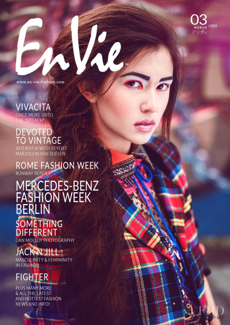 Li Ann Smal featured on the En Vie cover from March 2013