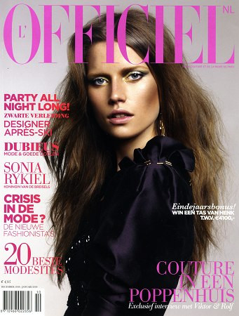 Cato van Ee featured on the L\'Officiel Netherlands cover from December 2008