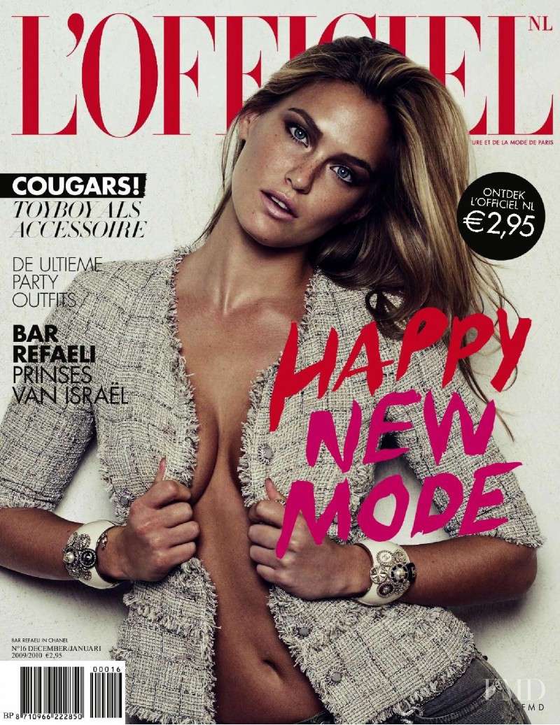 Bar Refaeli featured on the L\'Officiel Netherlands cover from December 2009