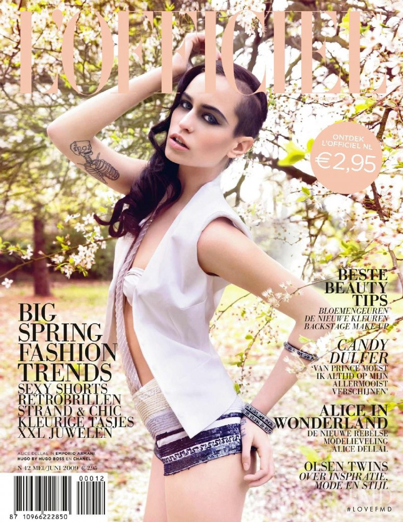 Alice Dellal featured on the L\'Officiel Netherlands cover from May 2009