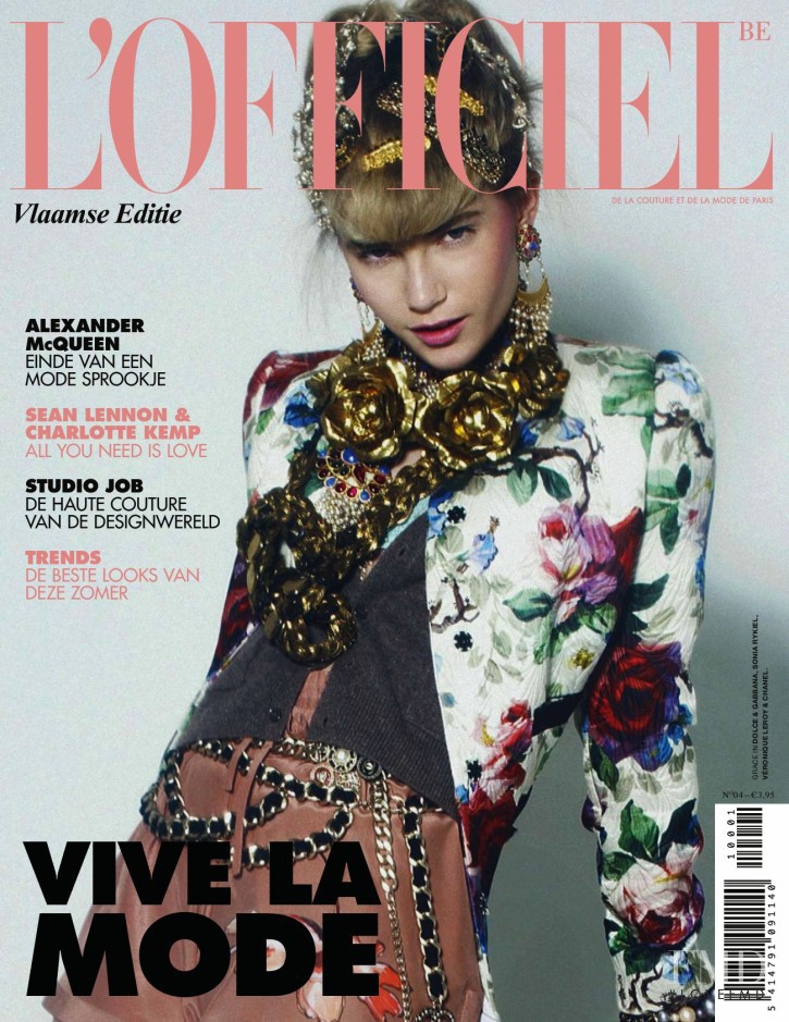 Grace Small featured on the L\'Officiel Belgium cover from March 2010