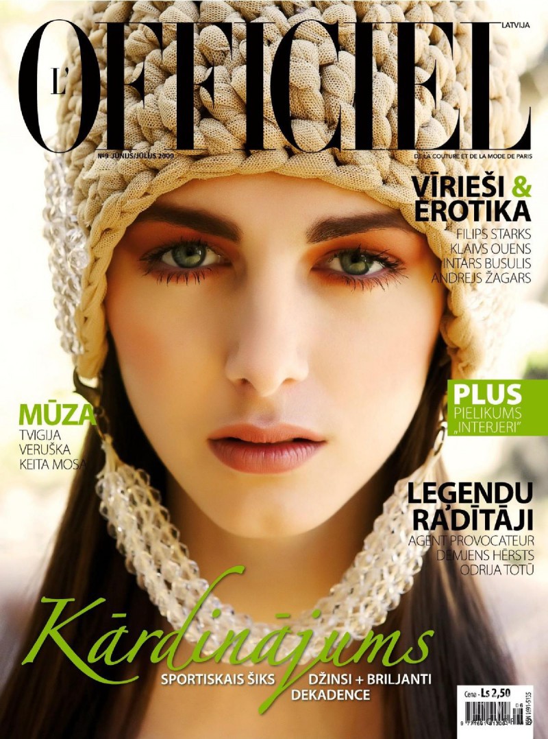 Inga Tkachova featured on the L\'Officiel Latvia cover from June 2009