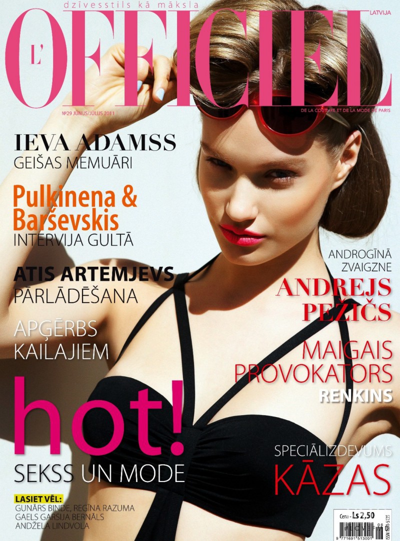 Katya Romanova featured on the L\'Officiel Latvia cover from June 2011