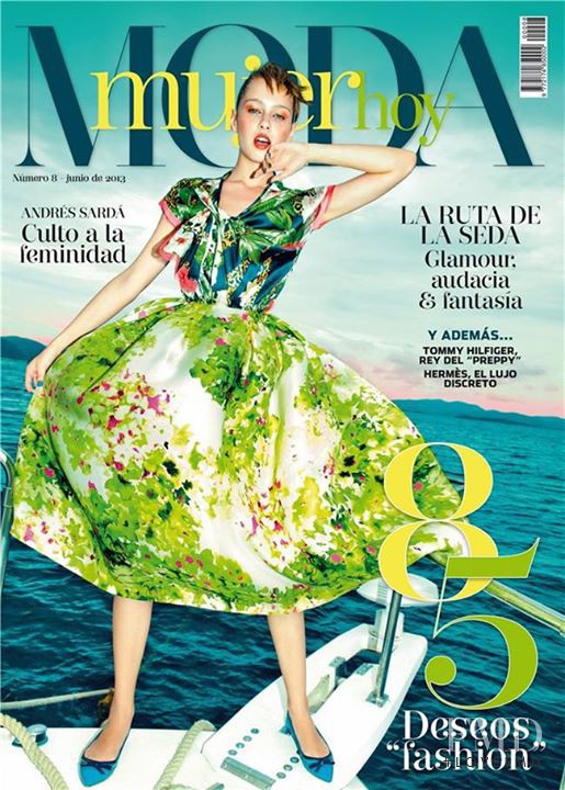  featured on the Mujer Hoy Moda cover from June 2013