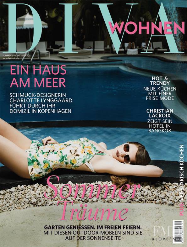 Hannah Cripps featured on the DIVA Wohnen cover from June 2013