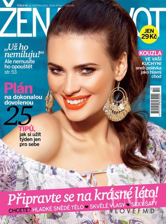  featured on the Zena a zivot cover from May 2010