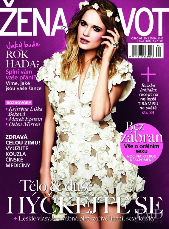 Fie de Jong featured on the Zena a zivot cover from January 2013