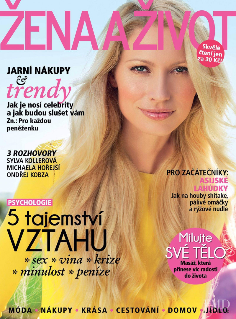Kirsty Hume featured on the Zena a zivot cover from April 2014