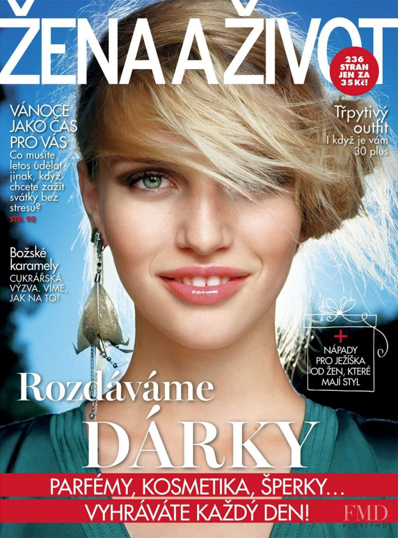 Ivana Vancova featured on the Zena a zivot cover from November 2018