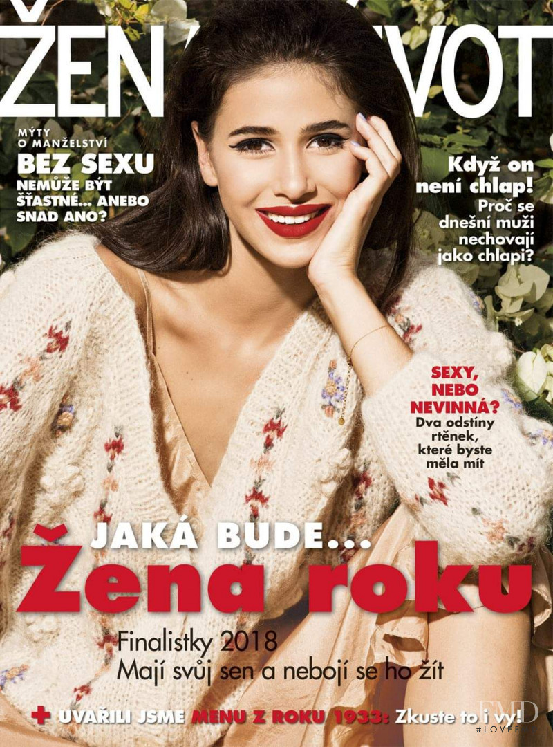  featured on the Zena a zivot cover from October 2018