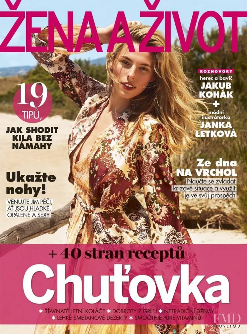  featured on the Zena a zivot cover from June 2020