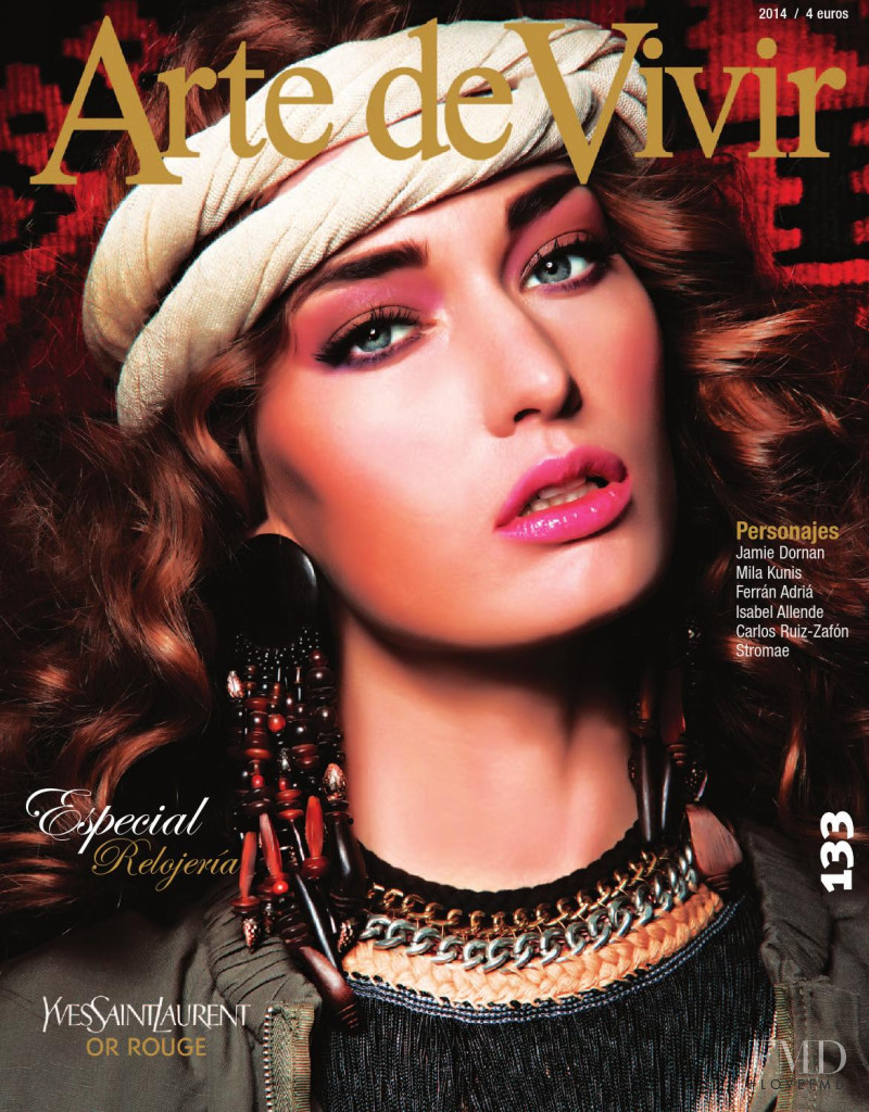 Sacha featured on the Arte de Vivir cover from April 2014