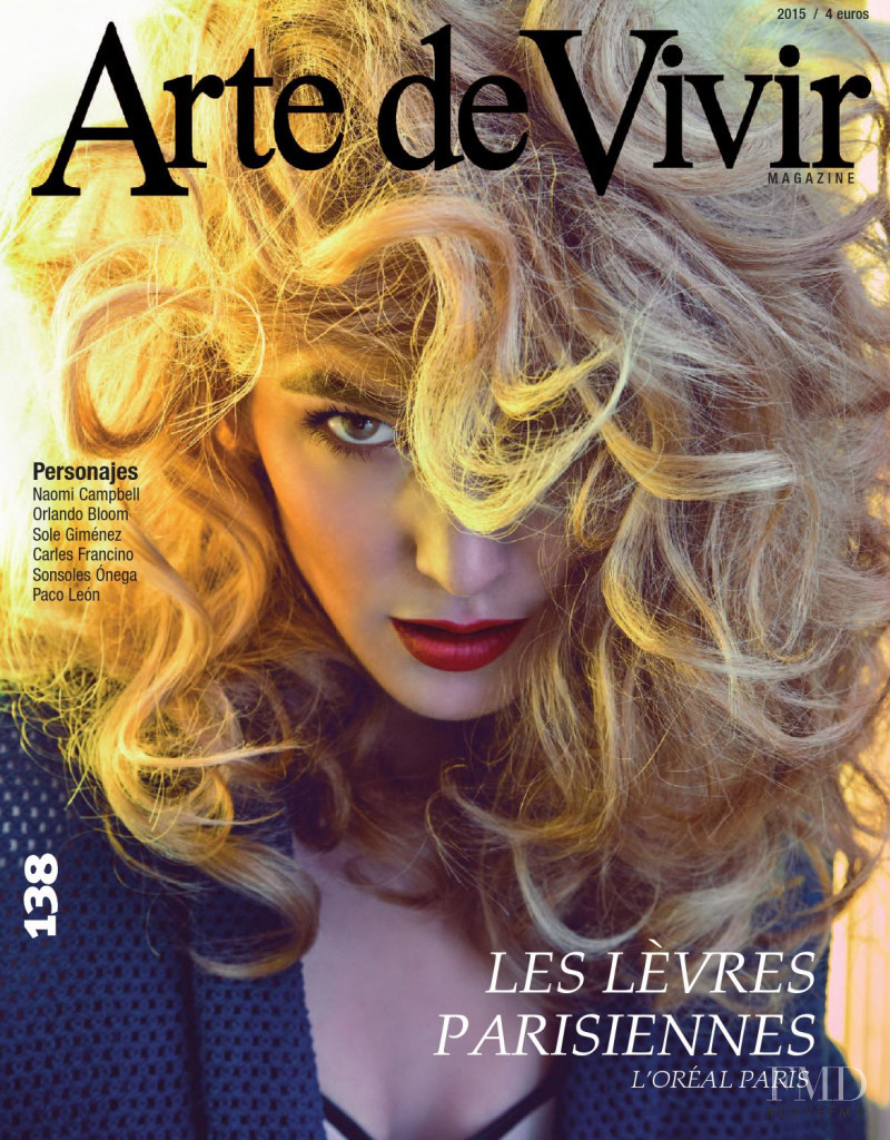 Marta Español featured on the Arte de Vivir cover from May 2015
